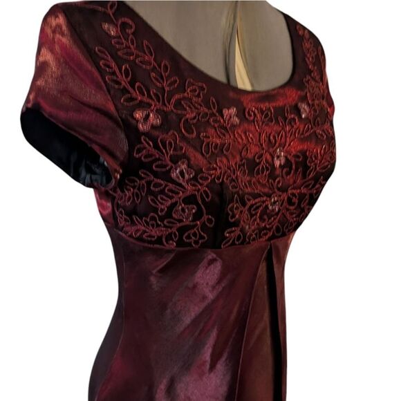 Vintage 90s Elegant Burgundy Embroidered Satin Dress‎ Vamp - Picture 1 of 11